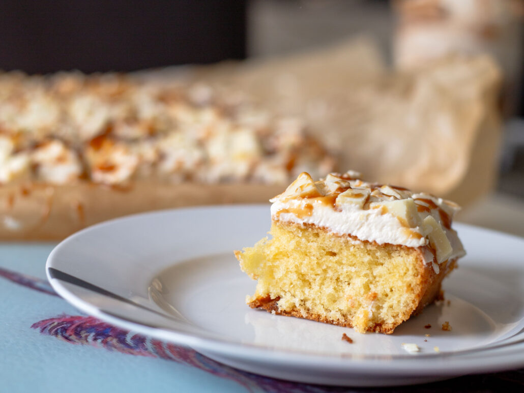 biscoff and white chocolate sponge cake recipe